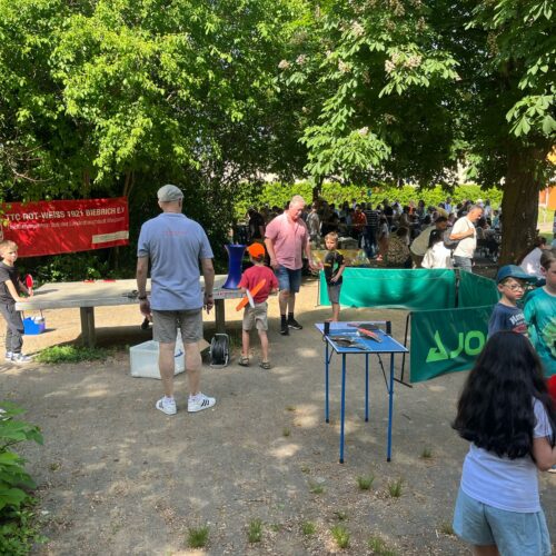 Tischtennis begeistert beim Schulfest der Otto-Stückrath-Schule